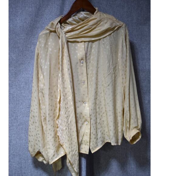 L'Zinger Tops - L’Zinger Ivory Silk Jacquard Scarf Neck Blouse Size Medium